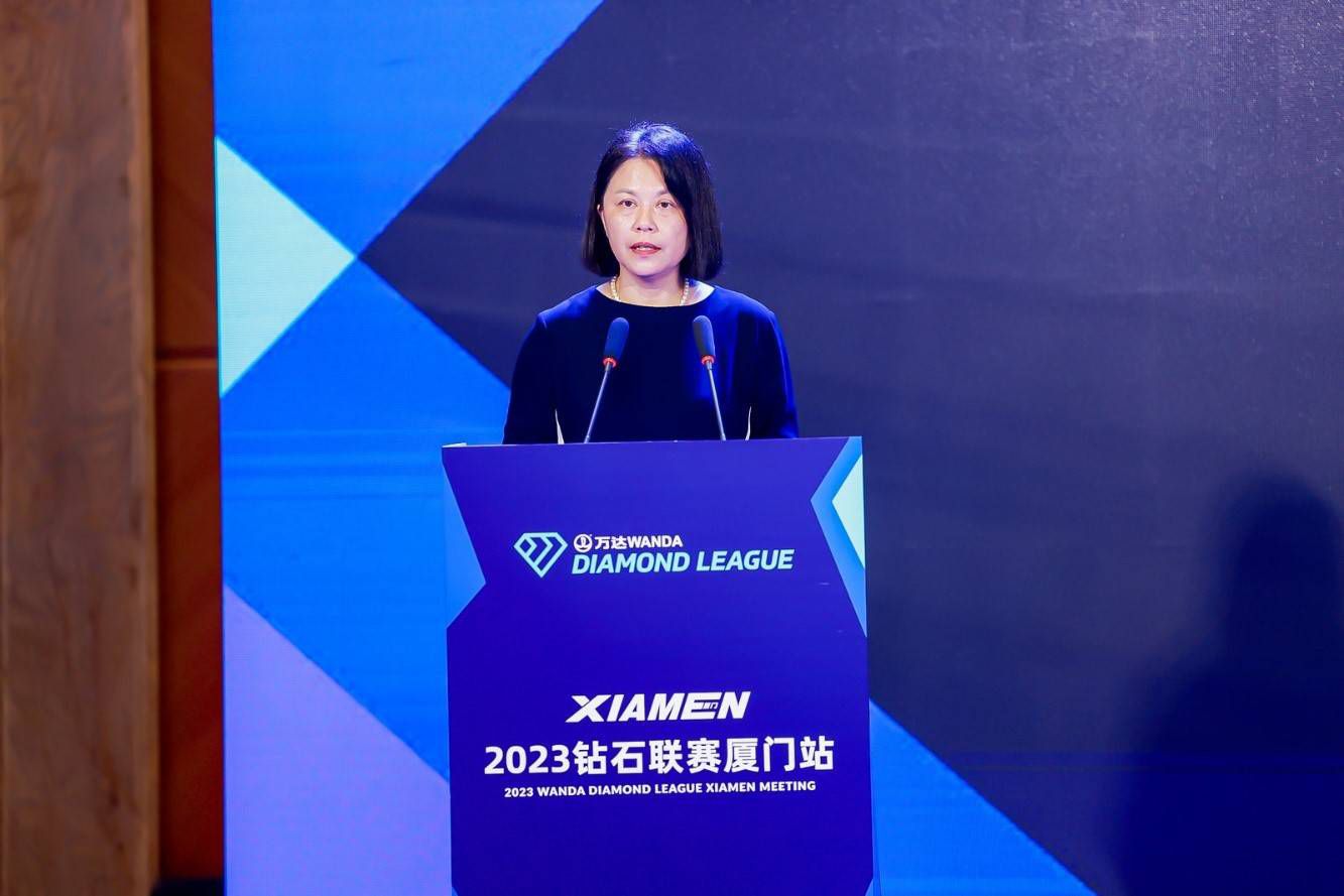 即使是吉卡·维尔多夫的电影眼睛派理论，也只是利用日常事件中的现实素材按照蒙太奇的辩证特性进行安排。